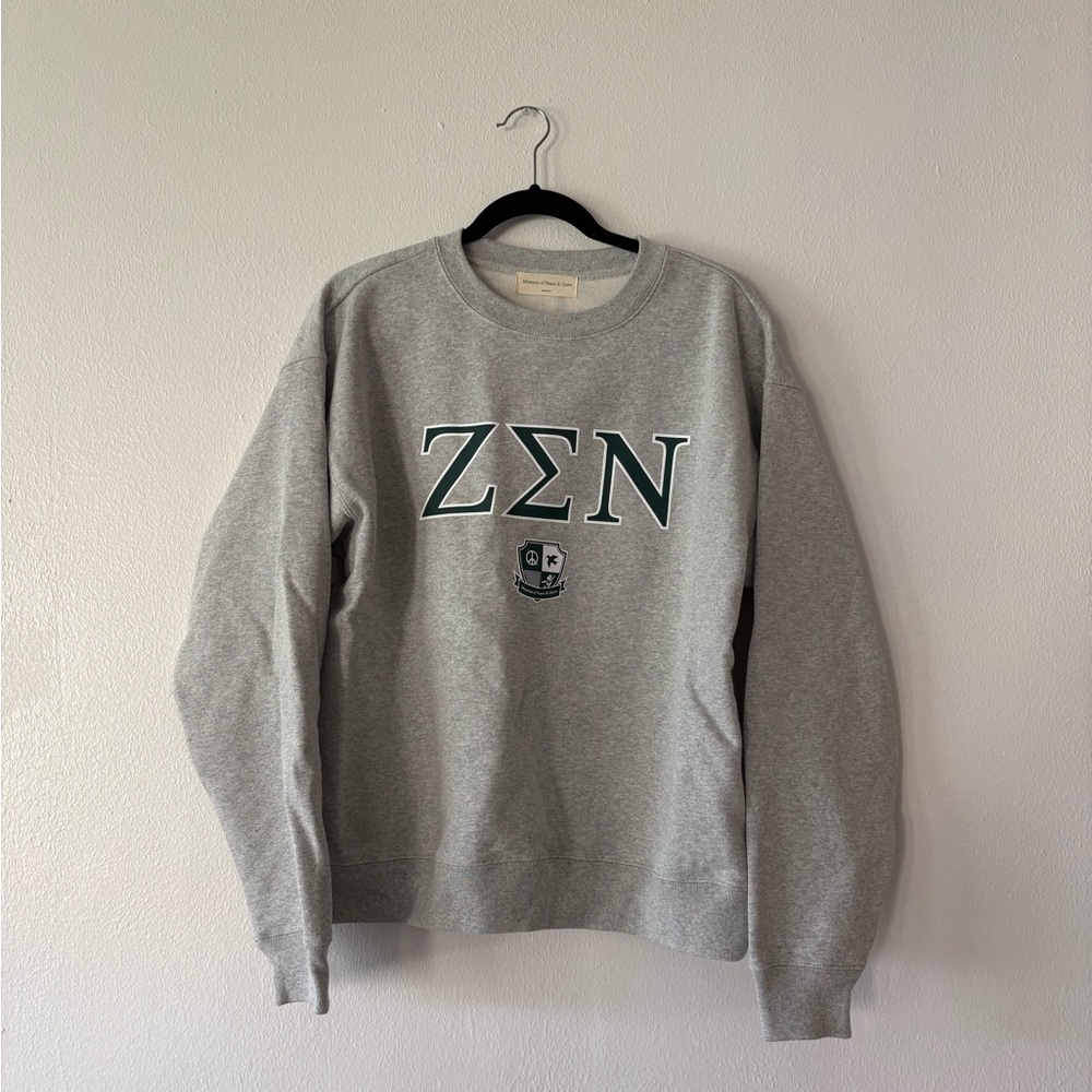 Museum of Peace & Quiet crewneck M